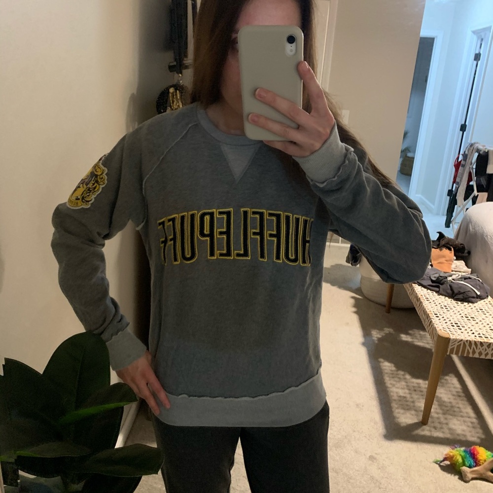 Brand New Hufflepuff Sweatshirt- size small/medium